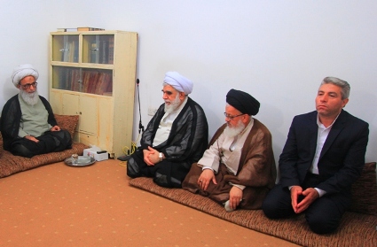 المرجع النجفي يستقبل الأمين العام للمجمع العالمي لأهل البيت (ع)
